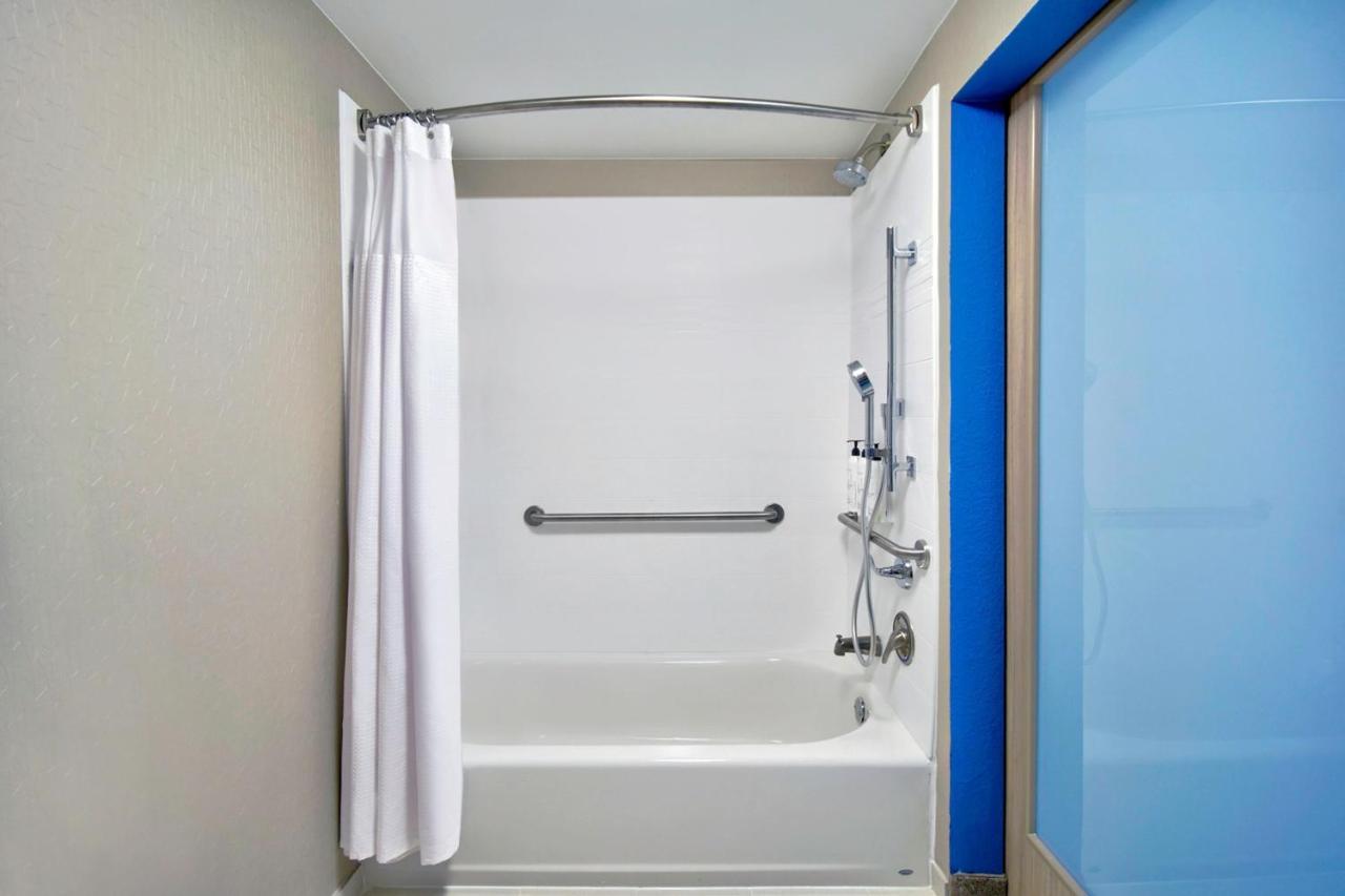 Springhill Suites Erie Kearsarge Dış mekan fotoğraf
